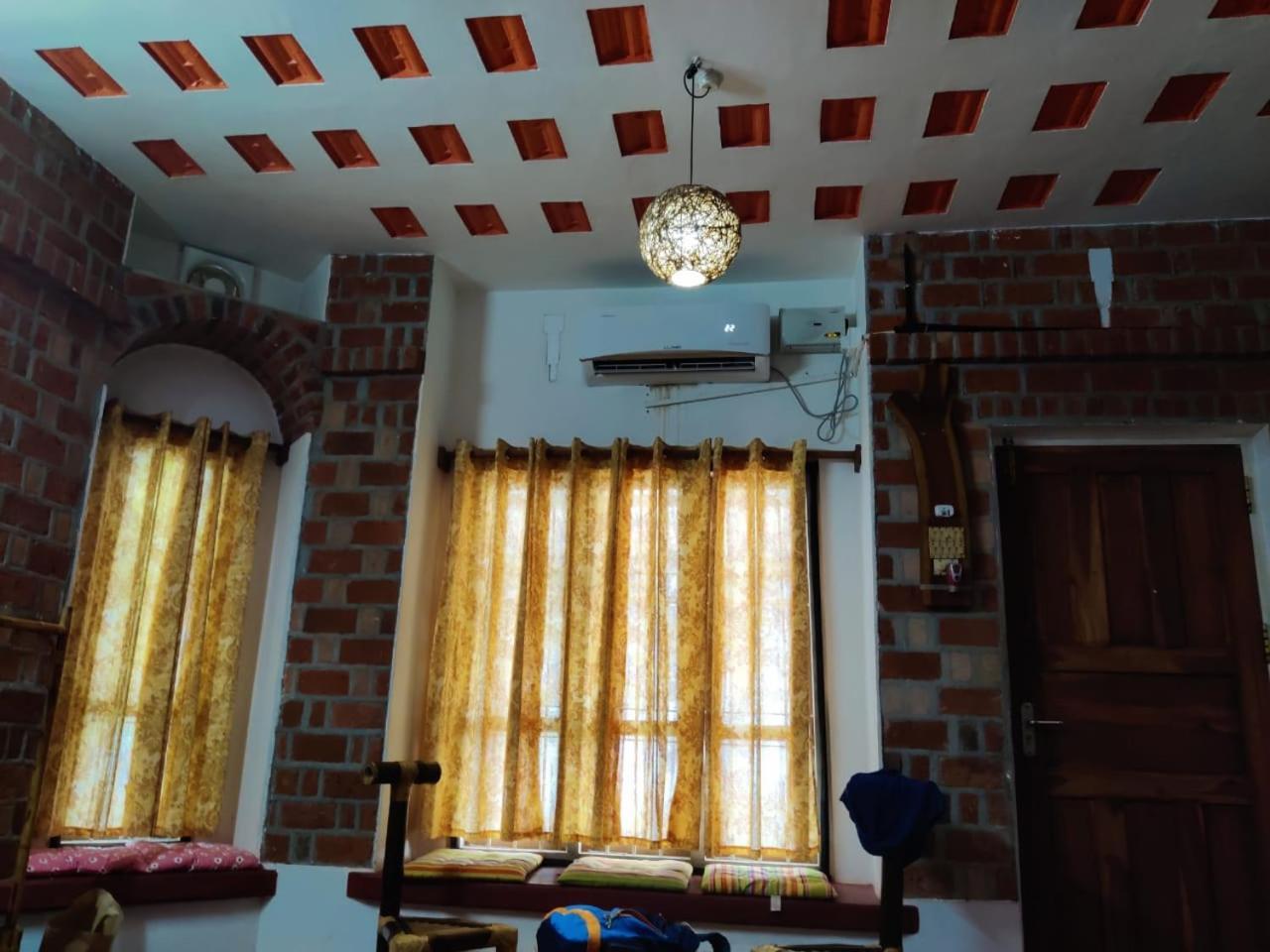 Ashtamudivillas Kollam Buitenkant foto