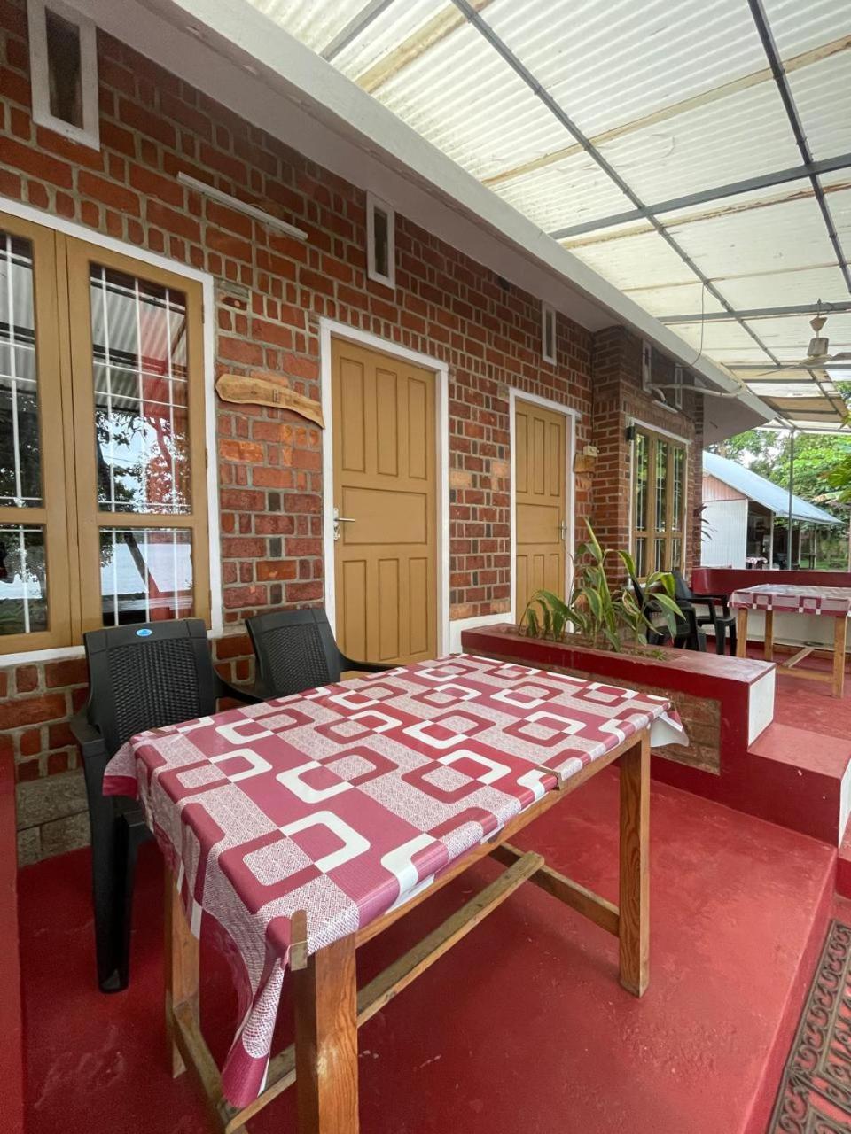 Ashtamudivillas Kollam Buitenkant foto