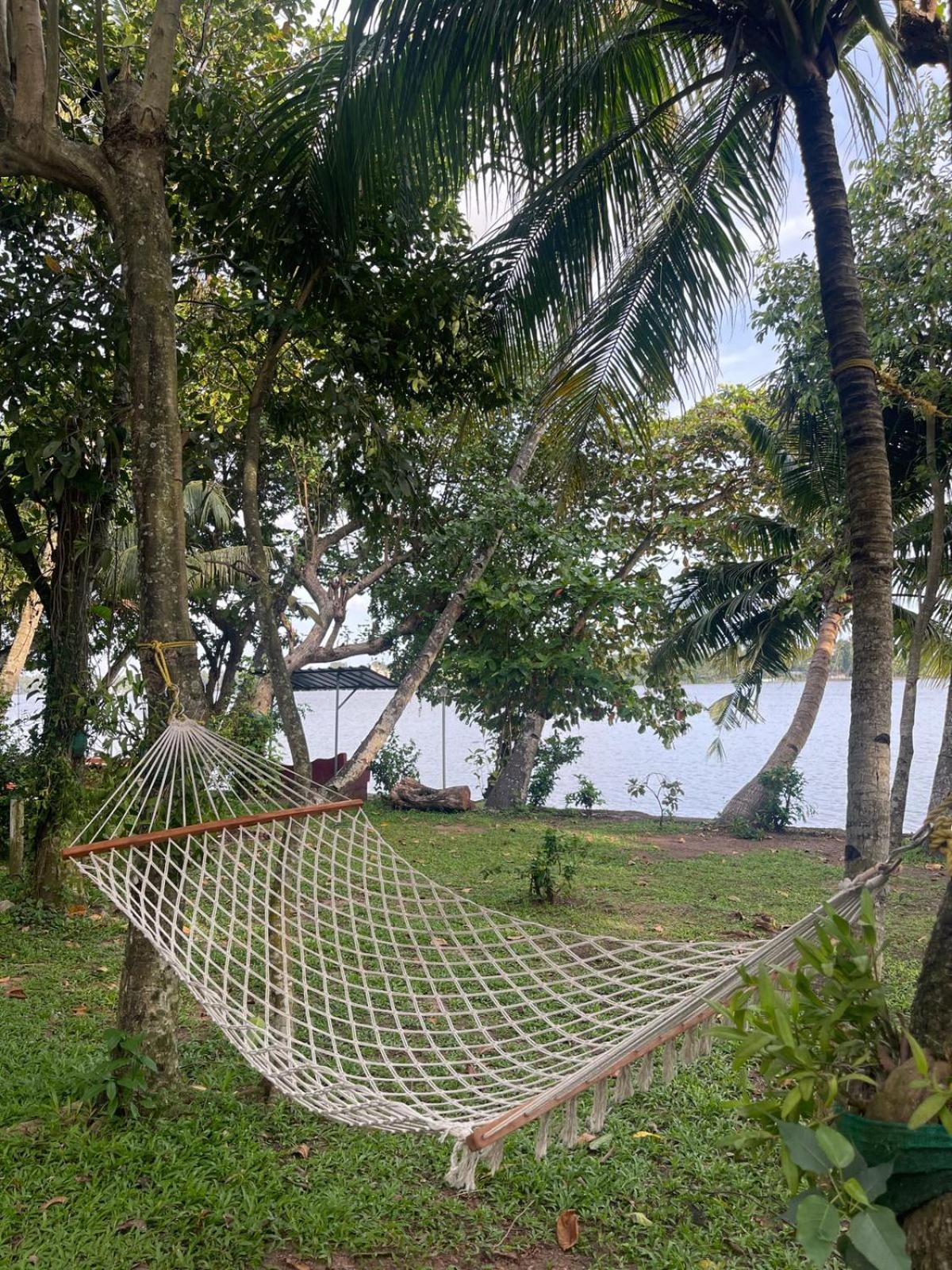 Ashtamudivillas Kollam Buitenkant foto