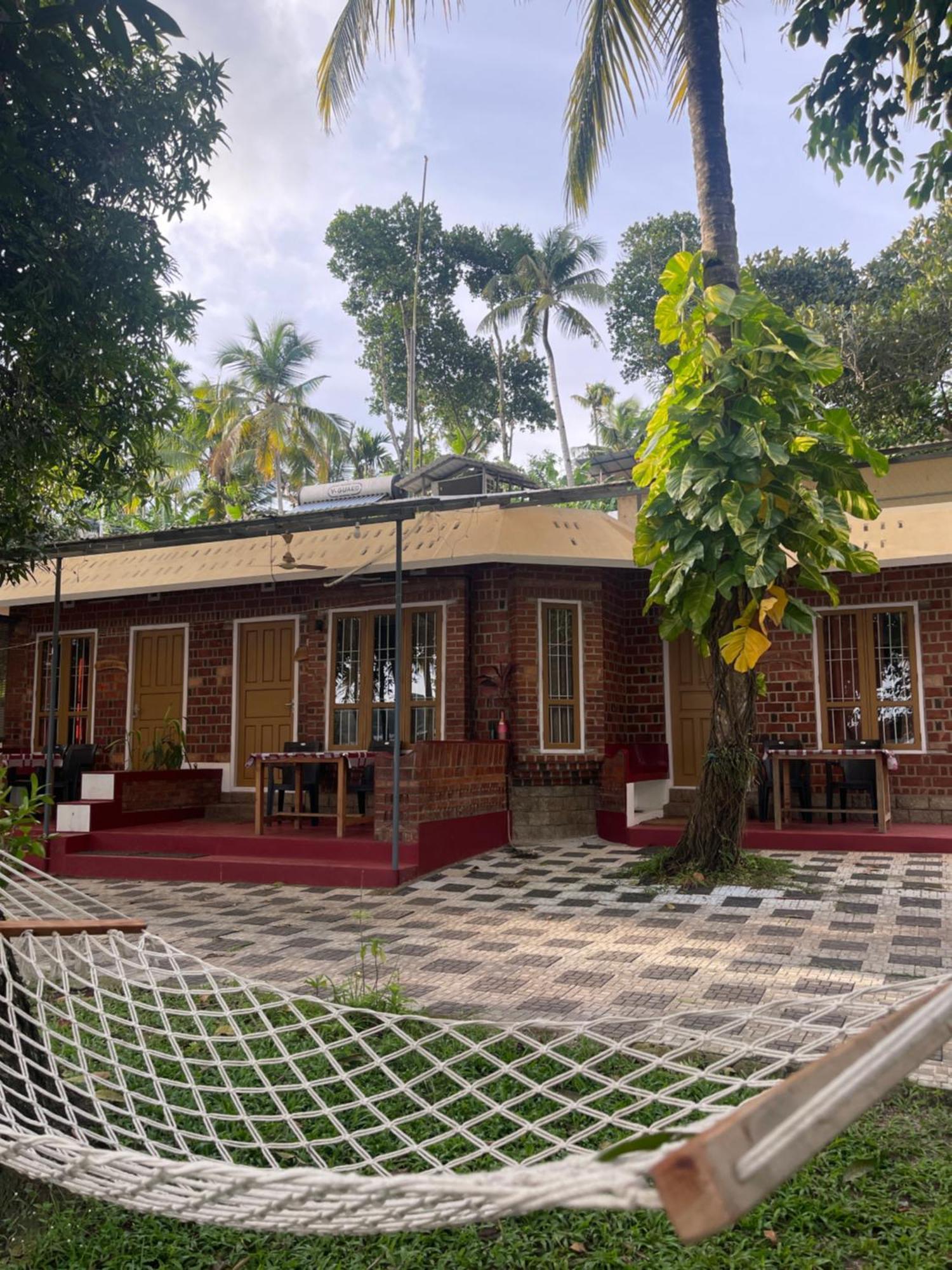 Ashtamudivillas Kollam Buitenkant foto